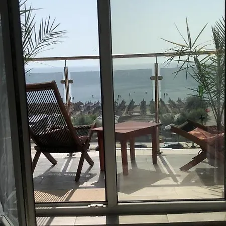 Blackseabluebike Beachfront Apartment Mamaia