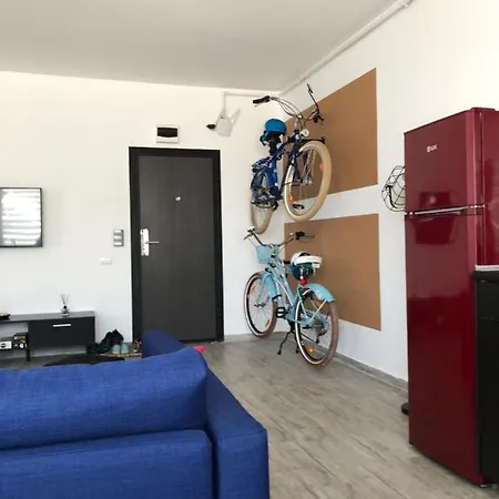 Apartment Blackseabluebike Beachfront Mamaia